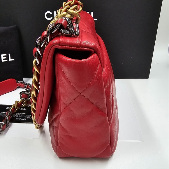 Chanel 19 small - Picture 4 of 16